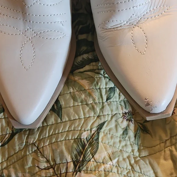 Steve Madden White Windie Boots Size 9.5M - Picture 7 of 12
